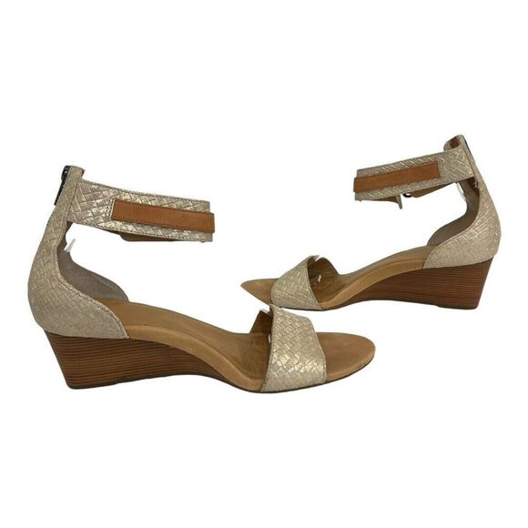 UGG Womens Size 9 Char Leather Ankle Strap Kitten Wedges in Gold - Picture 5 of 8